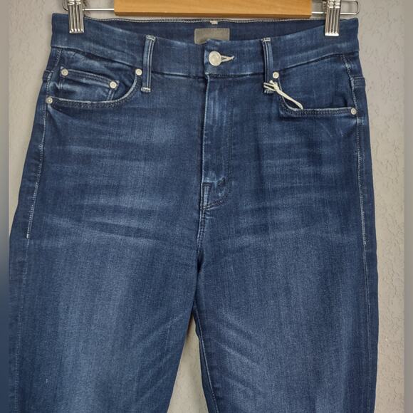 MOTHER High Waisted Looker Ankle Fray Jeans Tongue and Chic Size 26 - Picture 9 of 16